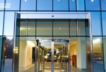 Xu Hướng Nhôm Kính 2025 - Kiến Trúc Hiện Đại, Công Nghệ Và Bền Vững